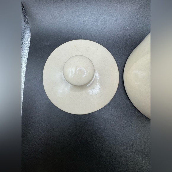 Home and Garden Party Ltd Floral Crock with Lid 2000 Made In USA Stoneware - Picture 4 of 8